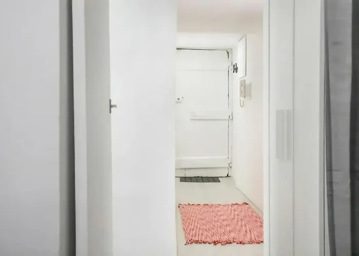 Home4u - Secret In Center Apartament Lizbona