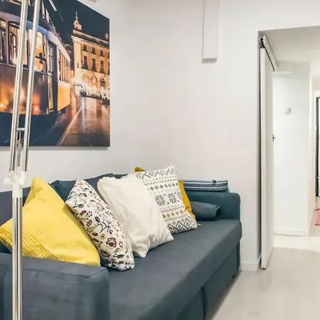 Home4u - Secret In Center *